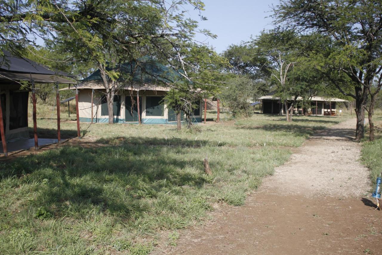 Osero Serengeti Luxury Tented Camp Banagi Exteriér fotografie