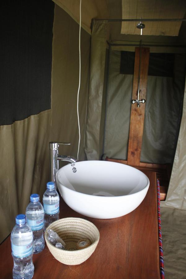 Osero Serengeti Luxury Tented Camp Banagi Exteriér fotografie