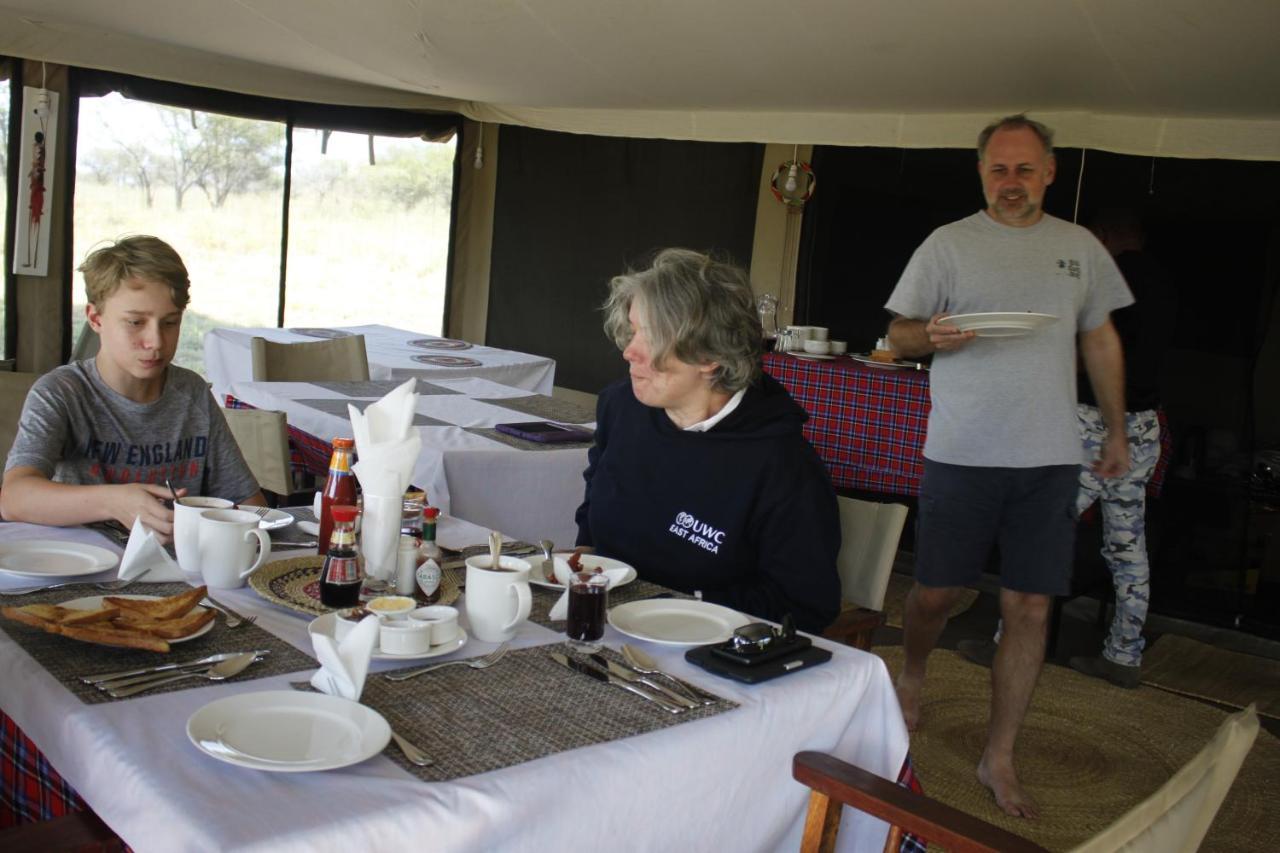 Osero Serengeti Luxury Tented Camp Banagi Exteriér fotografie